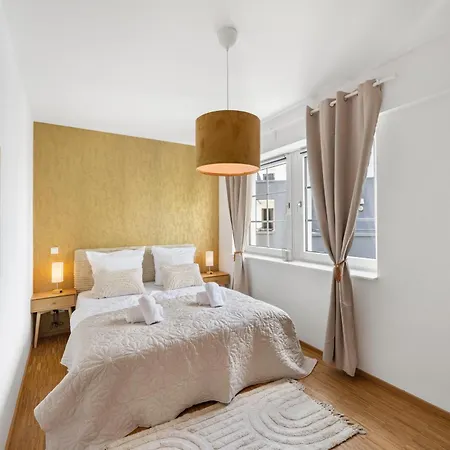 Cozy - - Boxspringbett- Lage - 4p Aschaffenburg